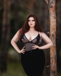 Curvy Women Pics