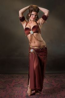 Solo girl Rea shows off